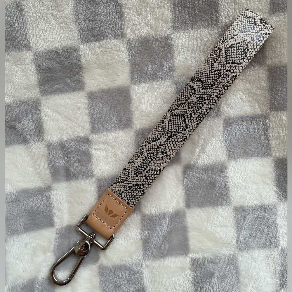 Consuela Wristlet Strap